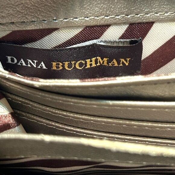 Dana Buchman Tan Croc Faux Leather Large Accordion Ziparound Continental Wallet - Picture 8 of 11